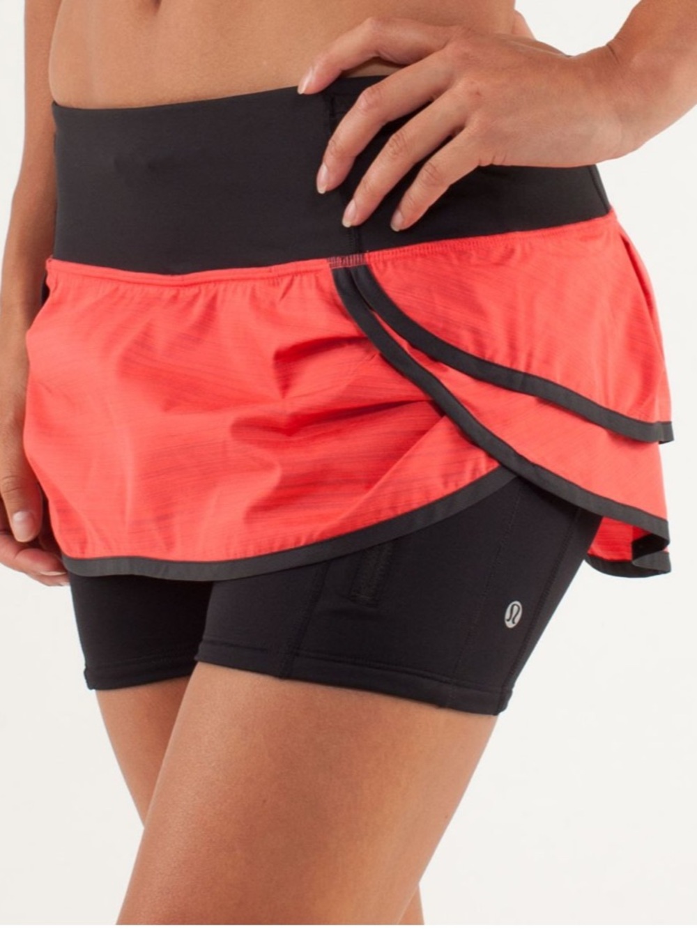 lululemon Run Speed Squad Skirt
Twisted Stripe Flare Coral Black 8 Athleisure